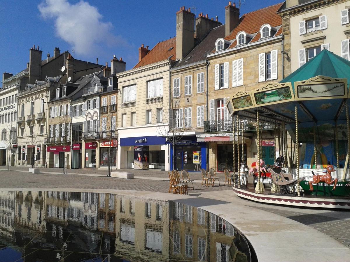 Etape Moulinoise Apartamento Moulins  Exterior foto